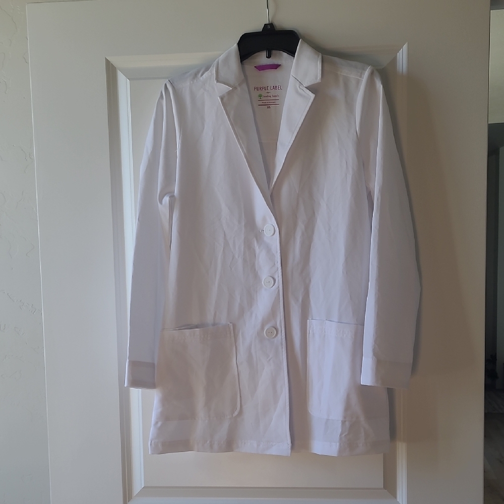Healing Hands White Women's Lab Jacket